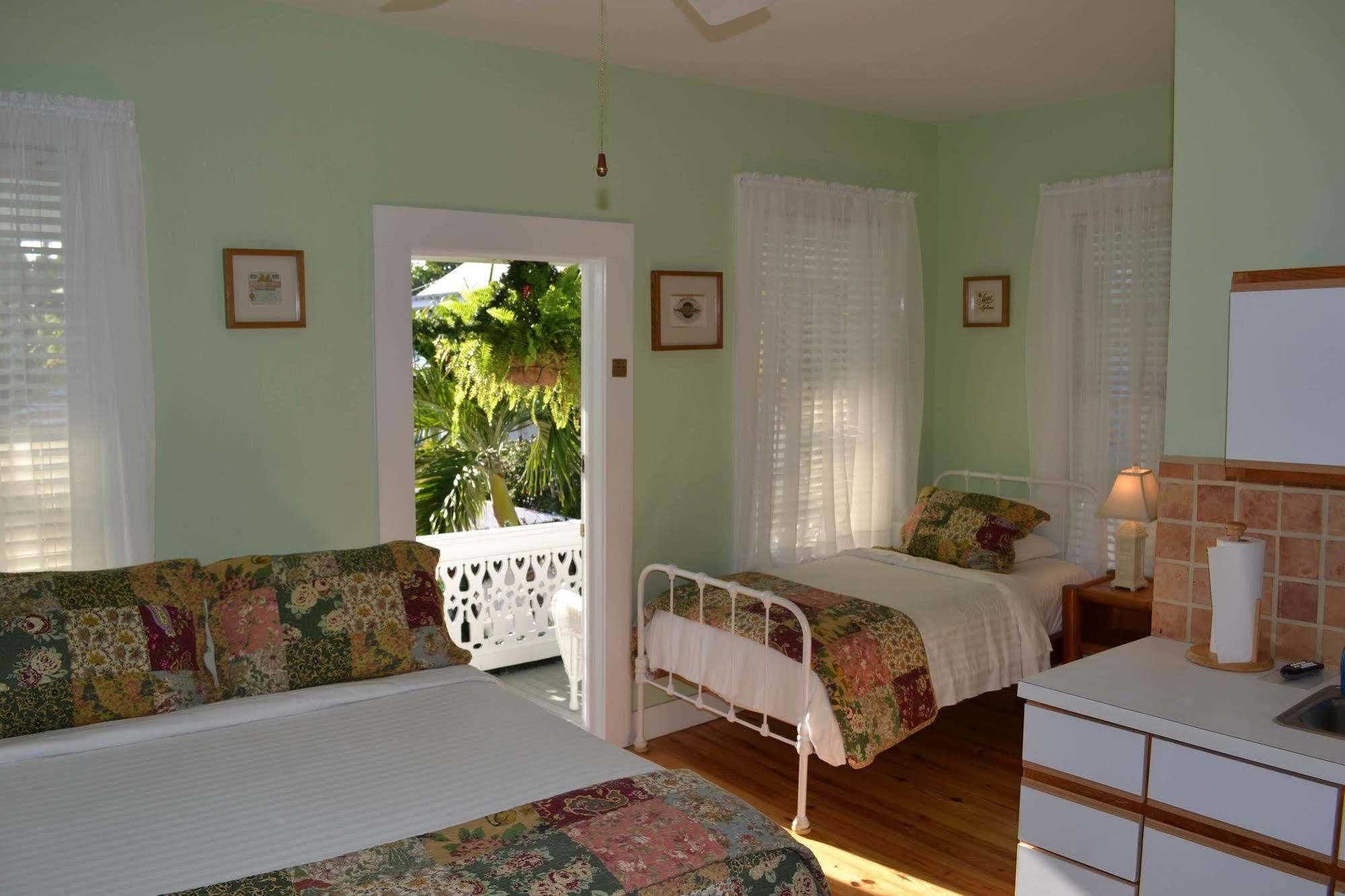 Speakeasy Inn (Adults Only) Key West Luaran gambar